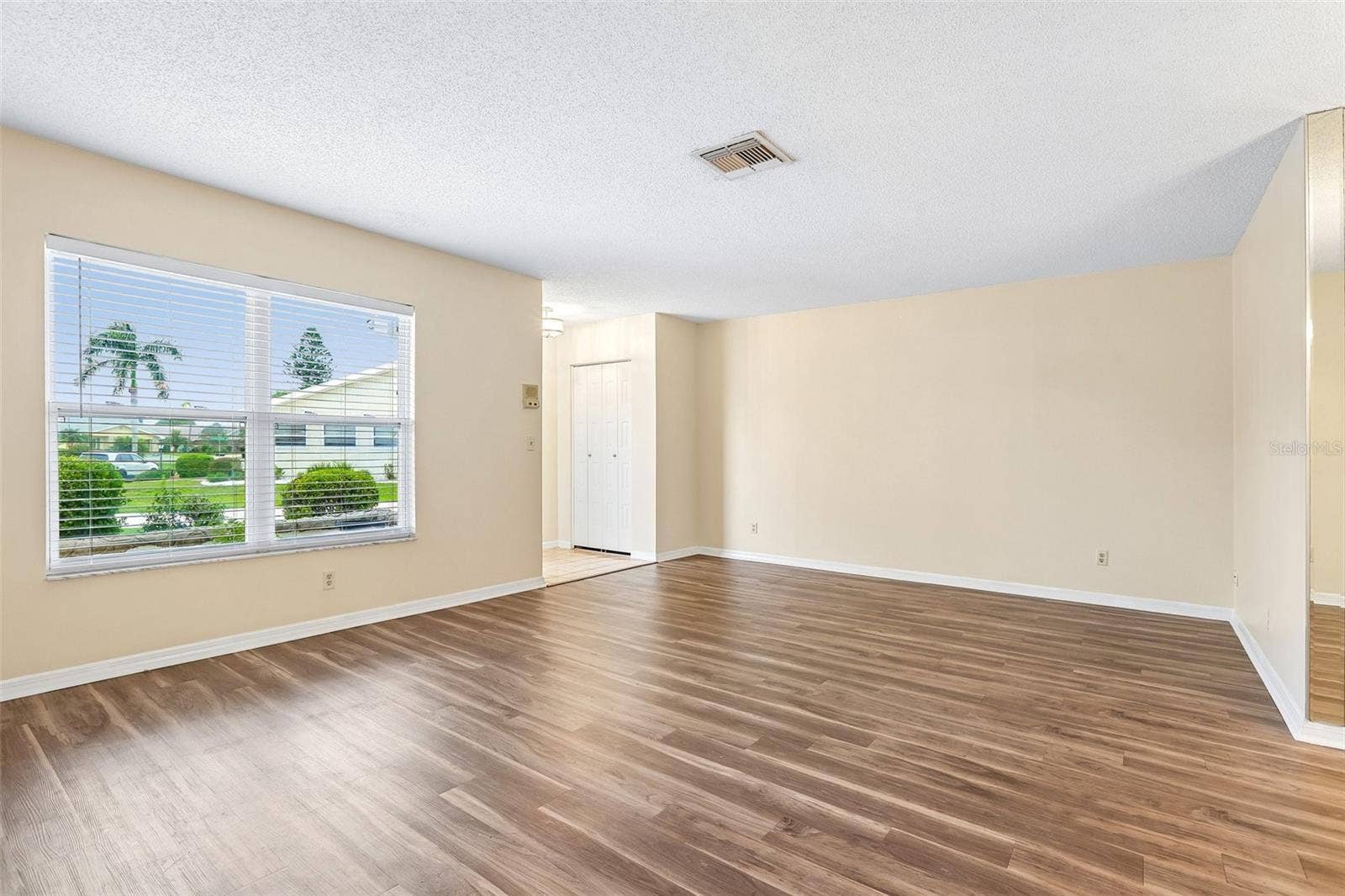 104 CACTUSFLOWER LANE, Sun City Center, FL 33573