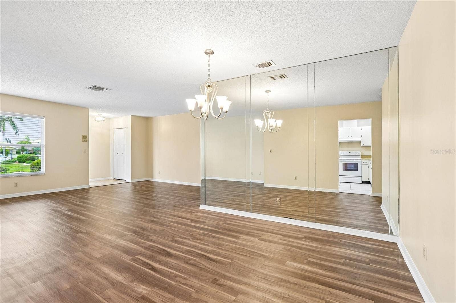 104 CACTUSFLOWER LANE, Sun City Center, FL 33573
