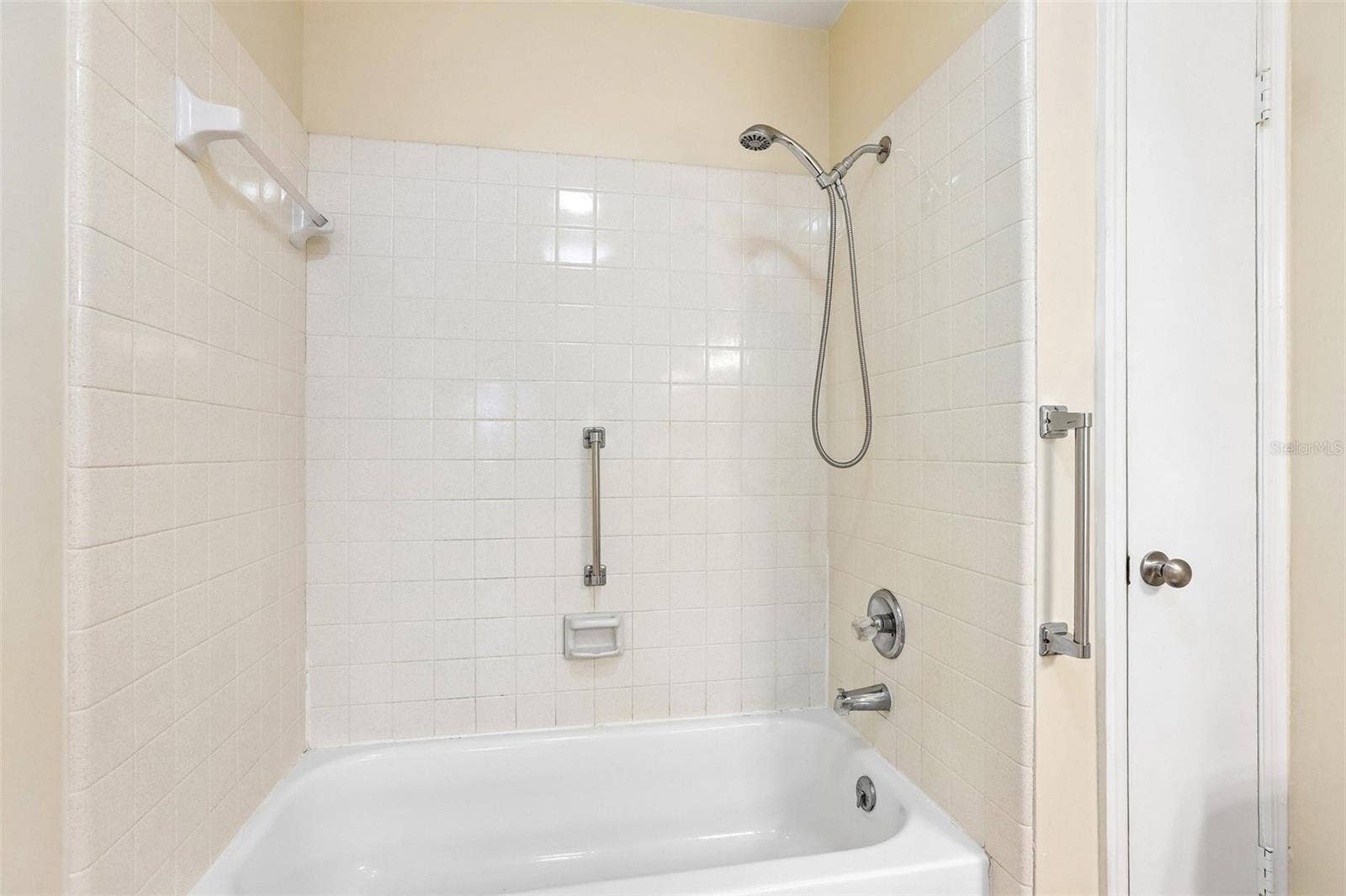 104 CACTUSFLOWER LANE, Sun City Center, FL 33573