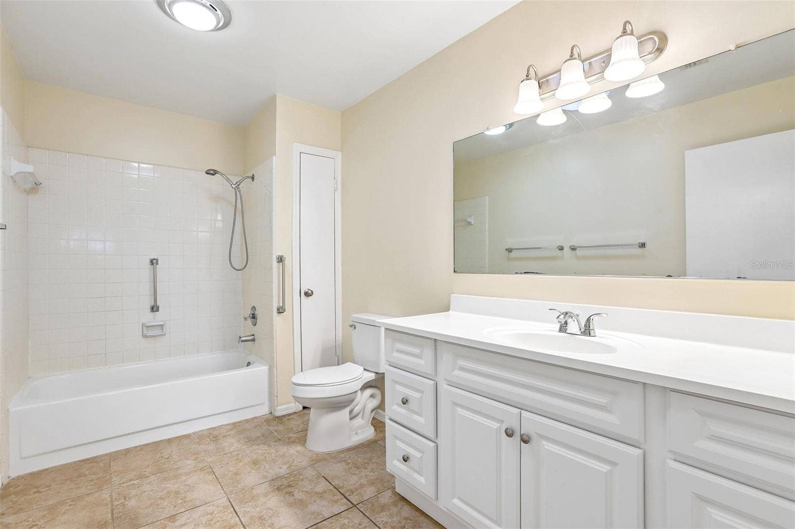 104 CACTUSFLOWER LANE, Sun City Center, FL 33573