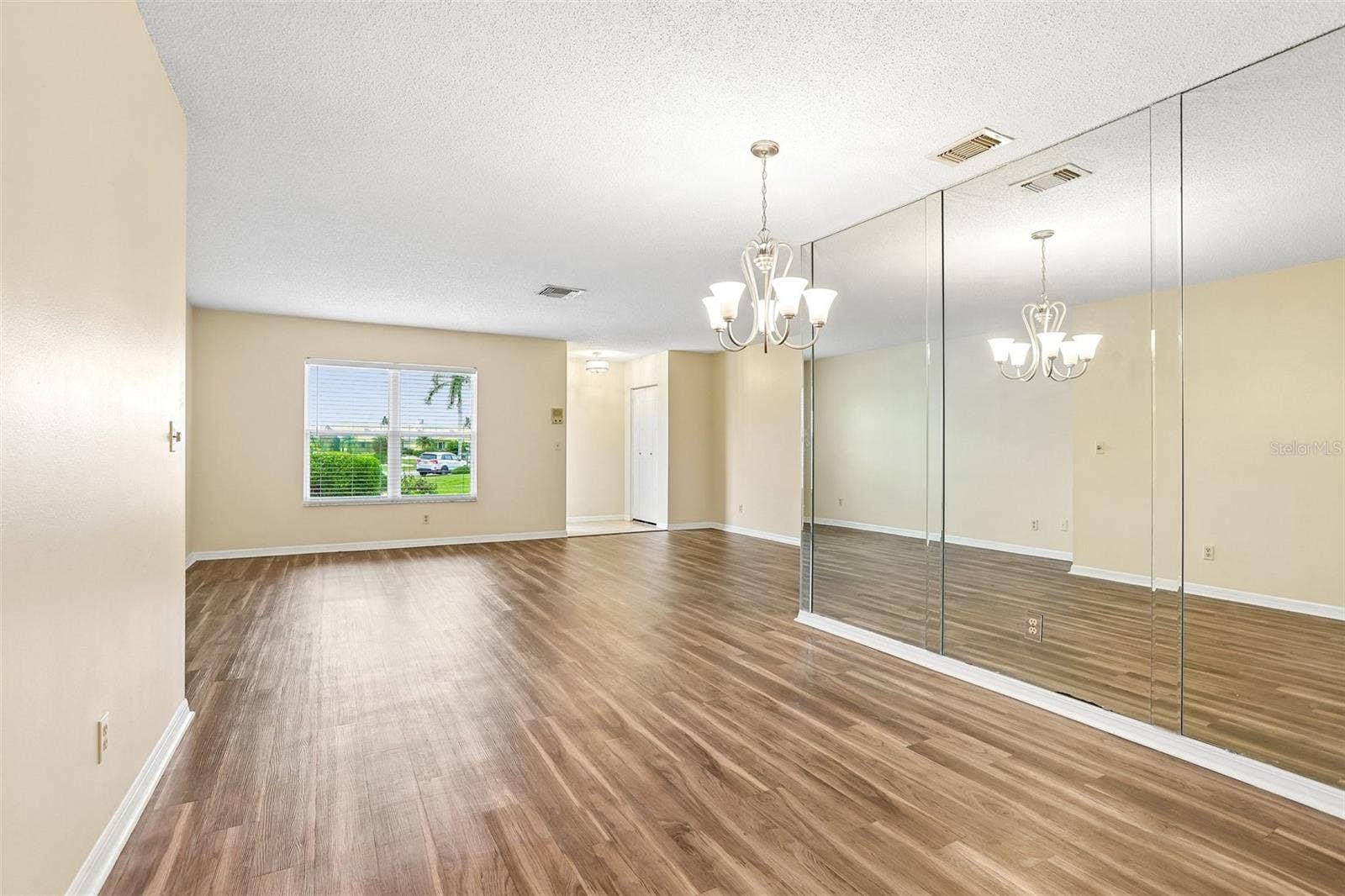 104 CACTUSFLOWER LANE, Sun City Center, FL 33573