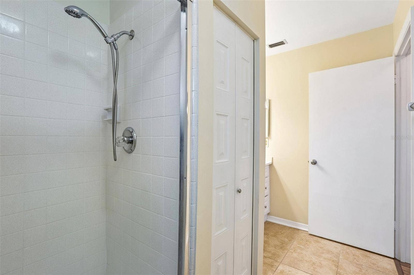 104 CACTUSFLOWER LANE, Sun City Center, FL 33573