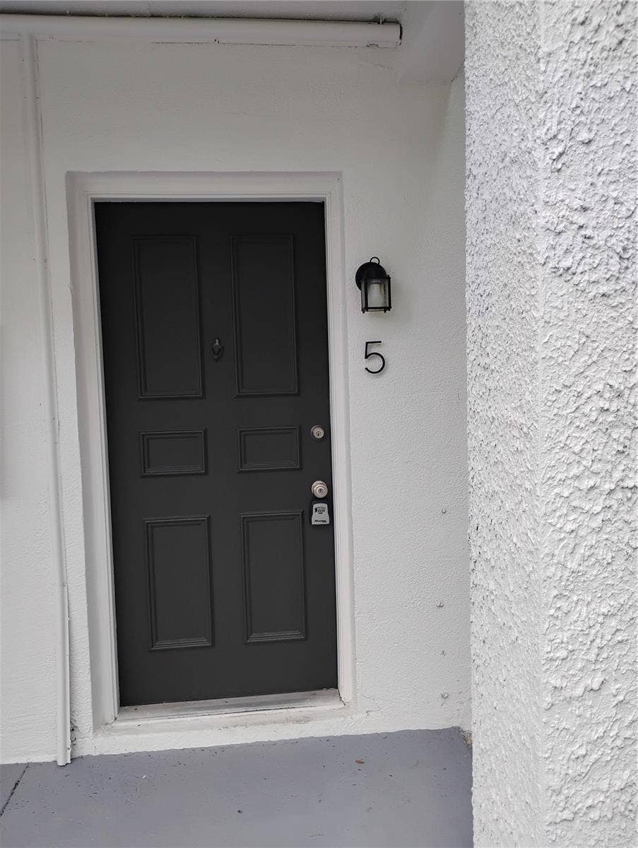 116 SW JEFFERSON CIRCLE, #5, St Petersburg, FL 33703 116 SW JEFFERSON CIRCLE, #5, St Petersburg, FL 33703