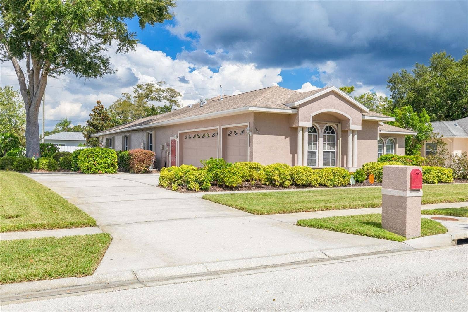 1555 SUNRAY DRIVE, Palm Harbor, FL 34683