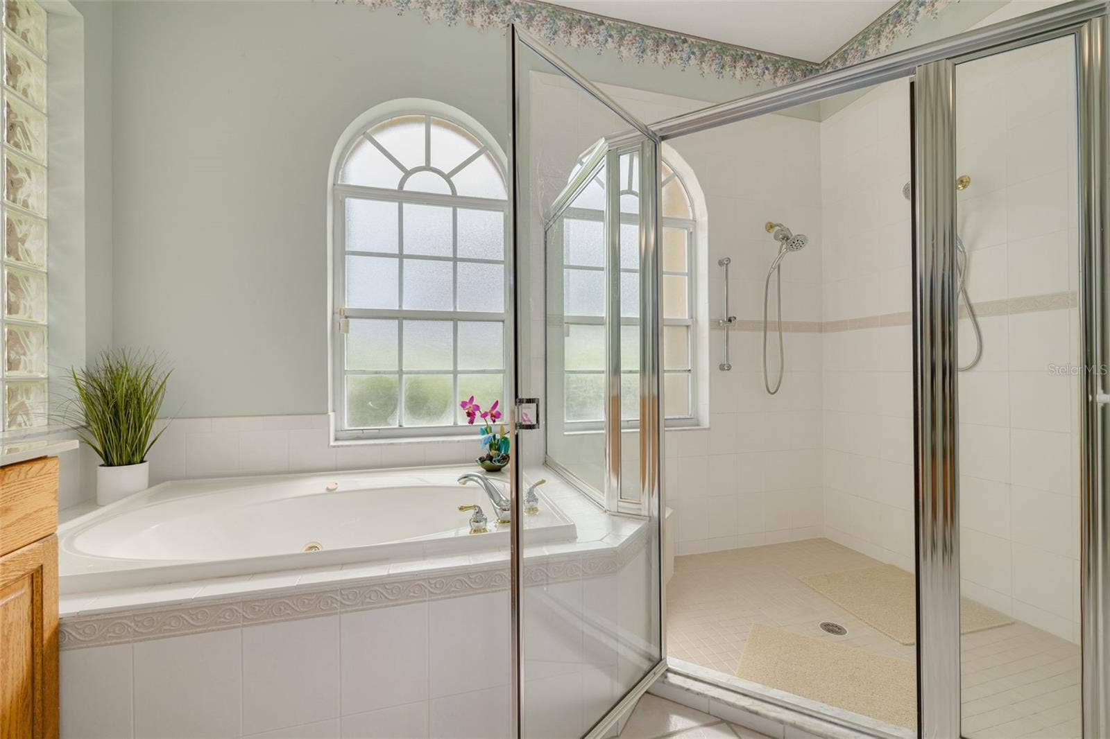1555 SUNRAY DRIVE, Palm Harbor, FL 34683