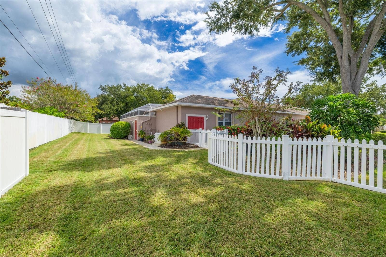1555 SUNRAY DRIVE, Palm Harbor, FL 34683