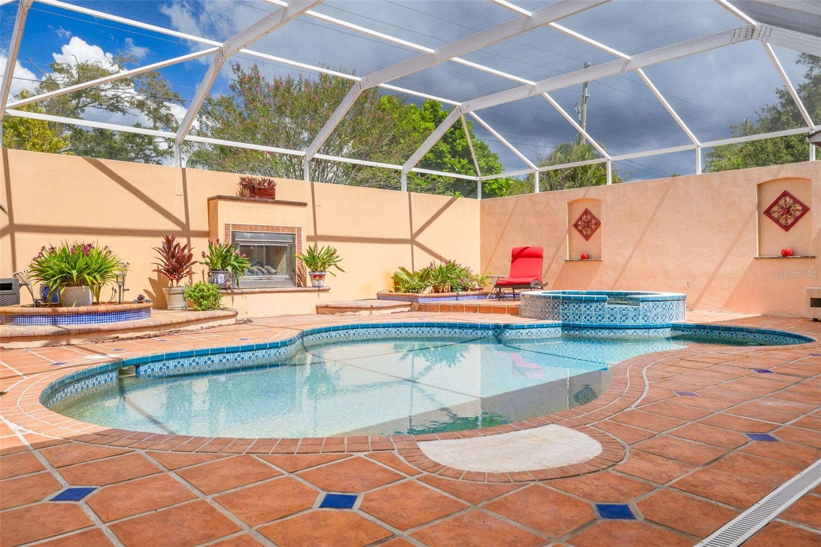 1555 SUNRAY DRIVE, Palm Harbor, FL 34683