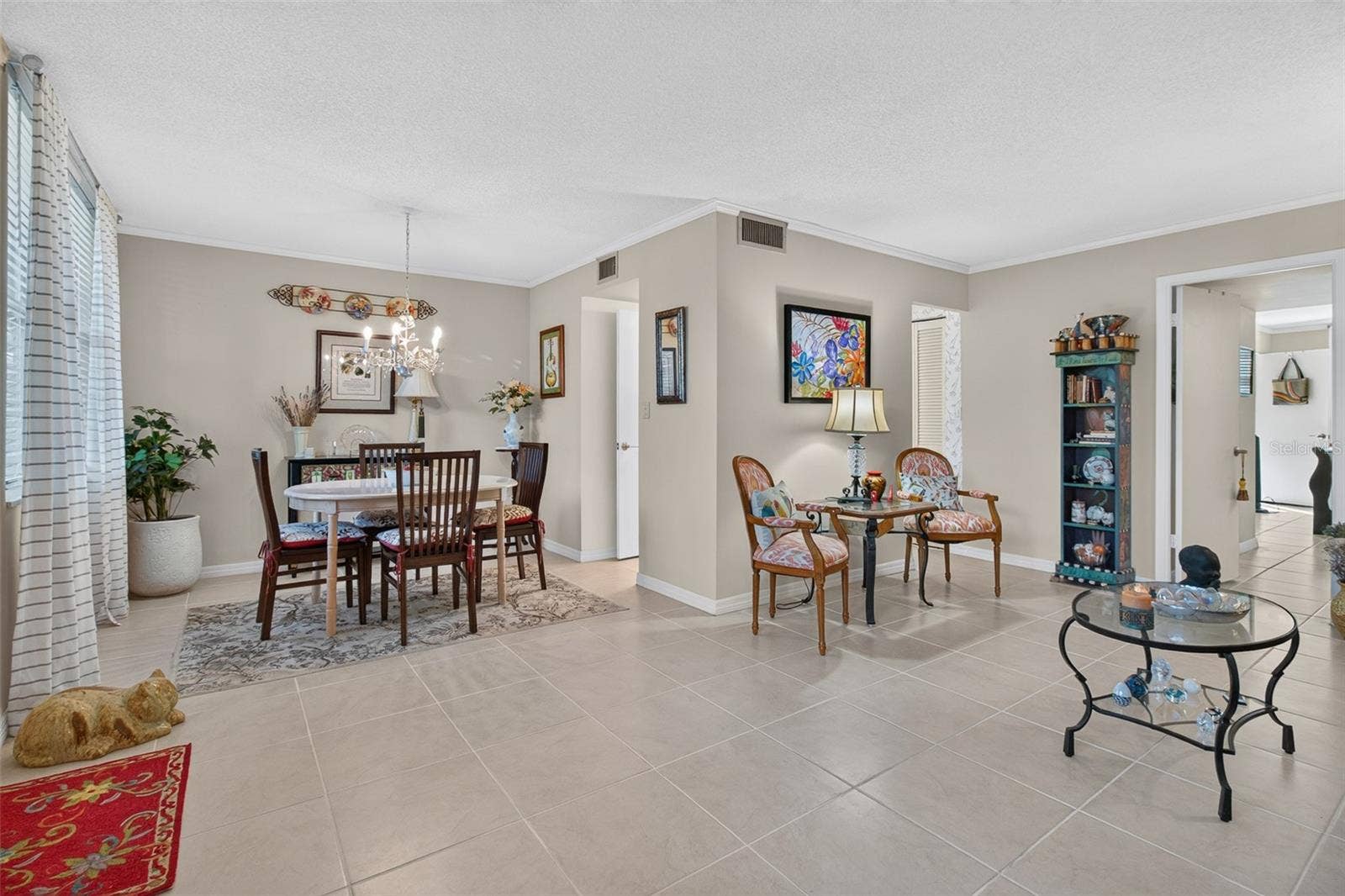 5095 BAY STREET NE, #104, St Petersburg, FL 33703 Dining room or convertible space for second bedroom.