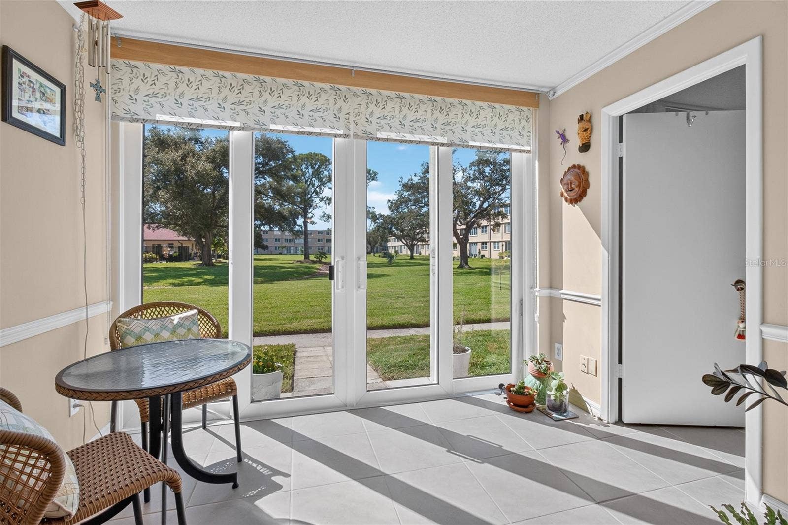 5095 BAY STREET NE, #104, St Petersburg, FL 33703 Coffee and planning your day