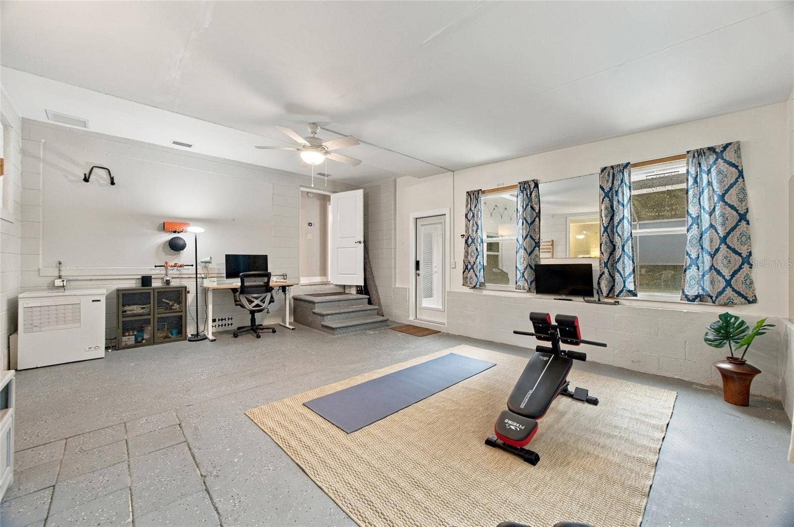 1926 BURLINGTON AVENUE N, St Petersburg, FL 33713