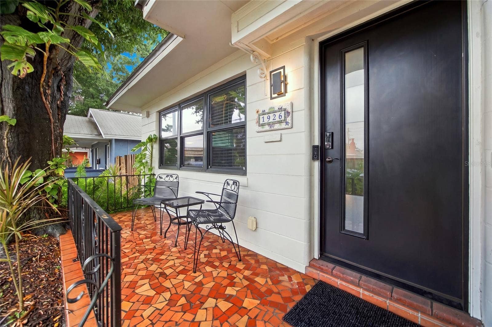 1926 BURLINGTON AVENUE N, St Petersburg, FL 33713