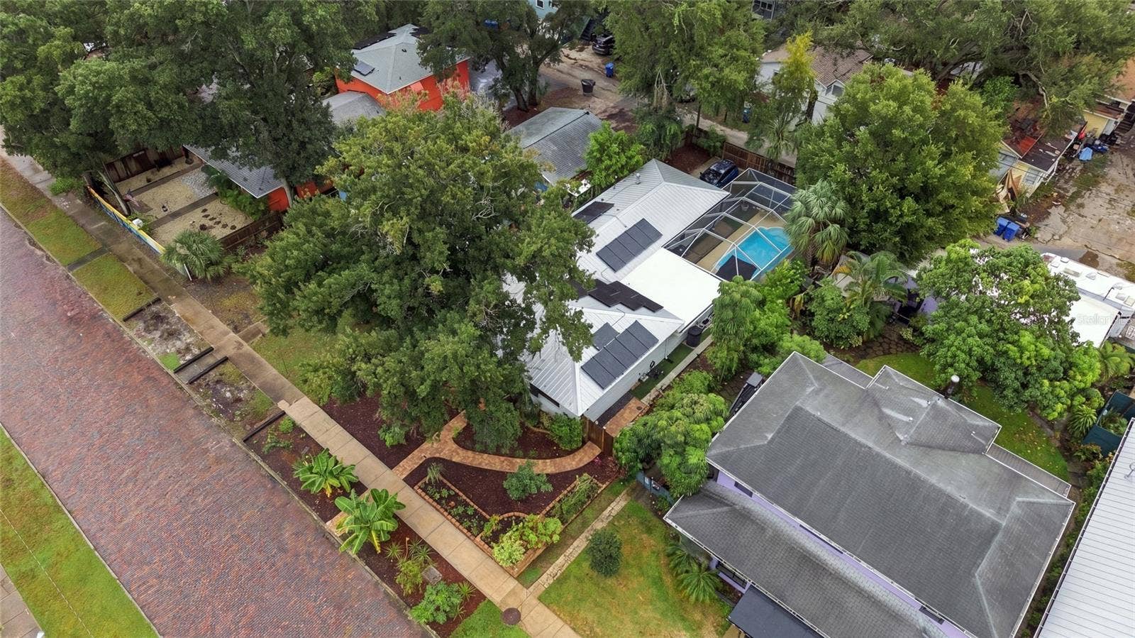 1926 BURLINGTON AVENUE N, St Petersburg, FL 33713