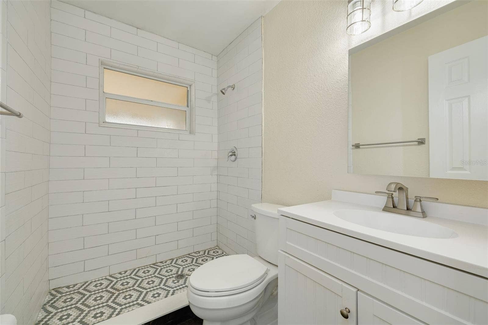 1345 39TH STREET N, St Petersburg, FL 33713