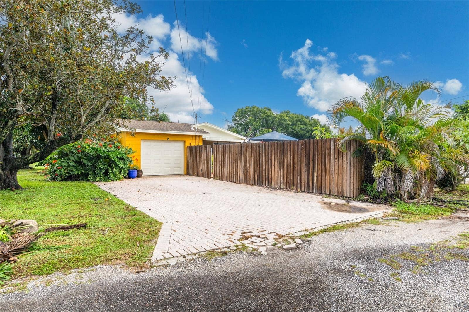 1345 39TH STREET N, St Petersburg, FL 33713