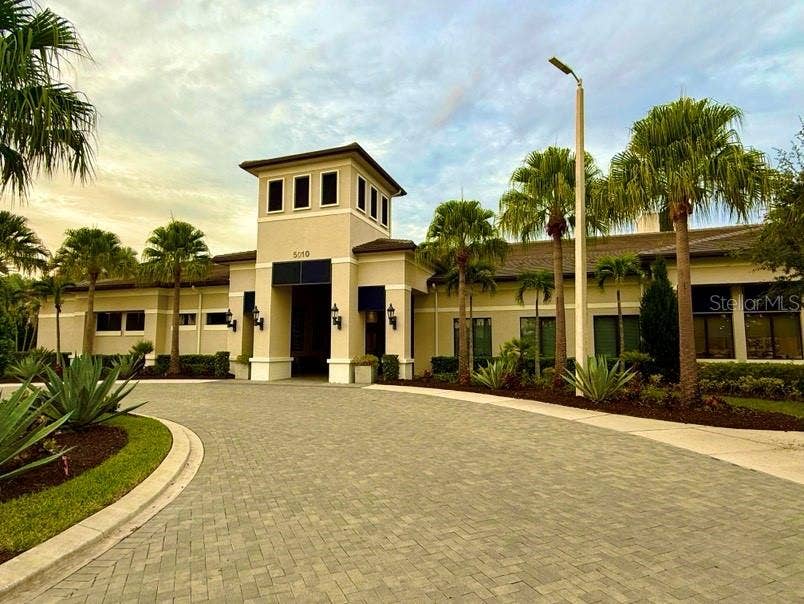 4923 PAMPLONA COURT, Wimauma, FL 33598