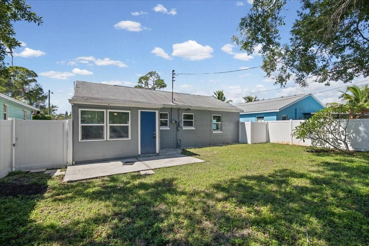 2818 UPTON STREET S, Gulfport, FL 33711 2818 UPTON STREET S, Gulfport, FL 33711