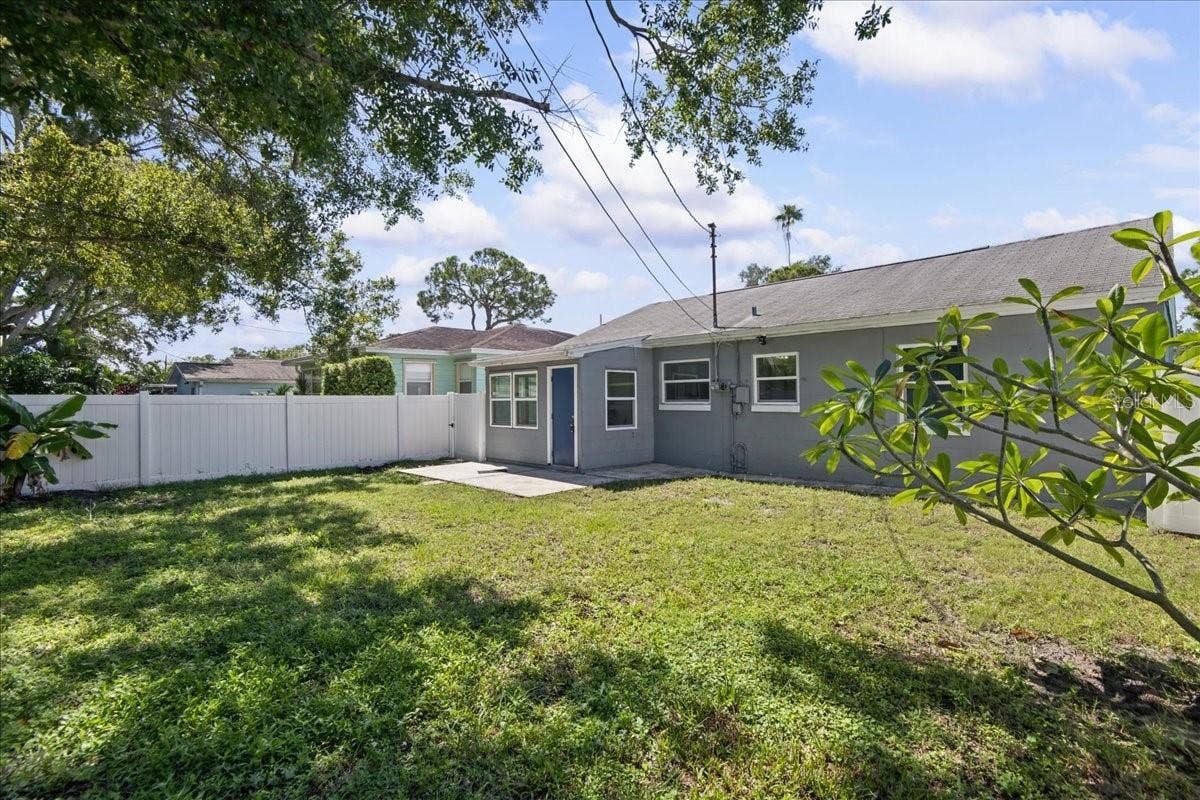 2818 UPTON STREET S, Gulfport, FL 33711 2818 UPTON STREET S, Gulfport, FL 33711