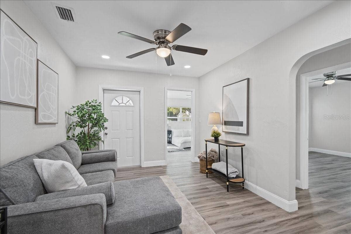 2818 UPTON STREET S, Gulfport, FL 33711 2818 UPTON STREET S, Gulfport, FL 33711
