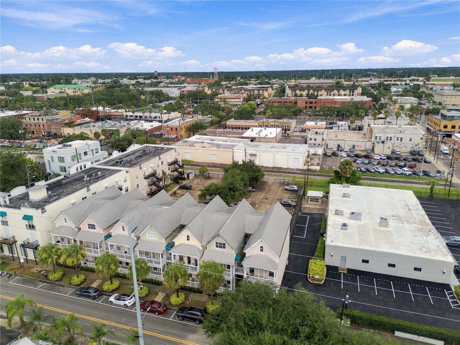 2002 E 5TH AVENUE, #214, Tampa, FL 33605 2002 E 5TH AVENUE, #214, Tampa, FL 33605