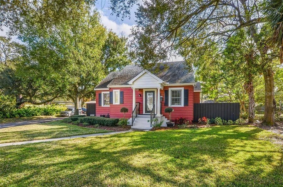 Property photo for 1002 W INDIANA AVENUE, Tampa, FL