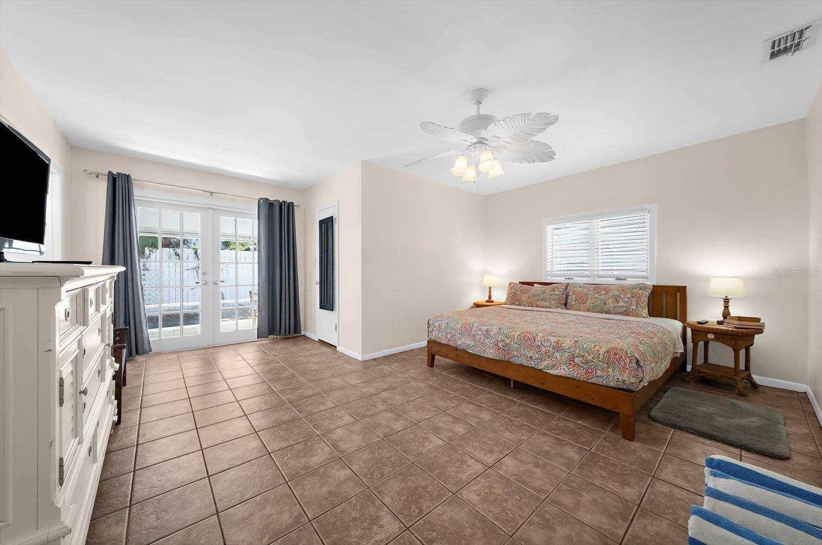 19 CAMBRIA STREET, Clearwater, FL 33767 19 CAMBRIA STREET, Clearwater, FL 33767