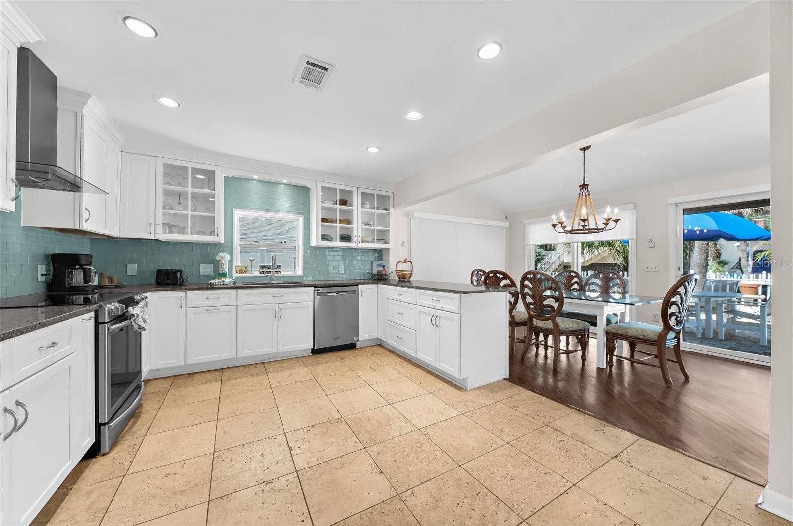19 CAMBRIA STREET, Clearwater, FL 33767 19 CAMBRIA STREET, Clearwater, FL 33767