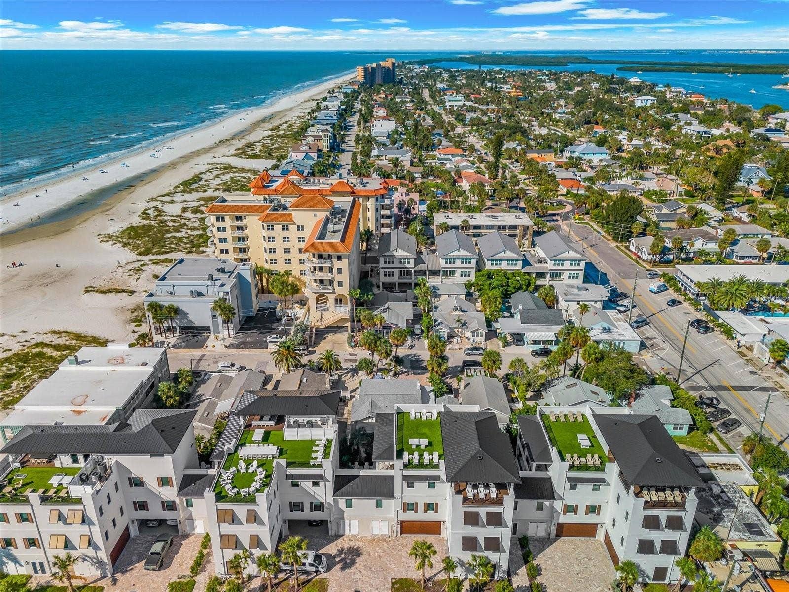19 CAMBRIA STREET, Clearwater, FL 33767 19 CAMBRIA STREET, Clearwater, FL 33767