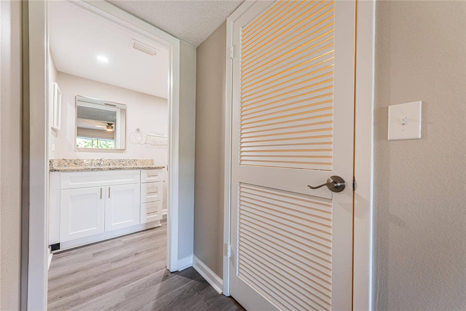 2591 COUNTRYSIDE BOULEVARD, #5106, Clearwater, FL 33761 Primary Bath & Walk-in Closet
