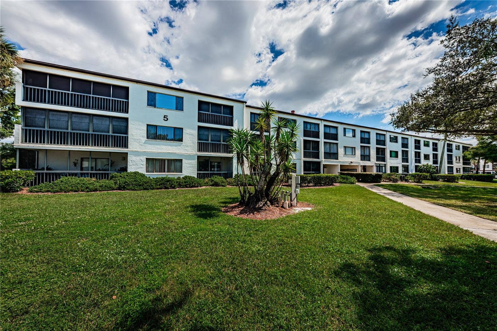 2591 COUNTRYSIDE BOULEVARD, #5106, Clearwater, FL 33761 2591 COUNTRYSIDE BOULEVARD, #5106, Clearwater, FL 33761