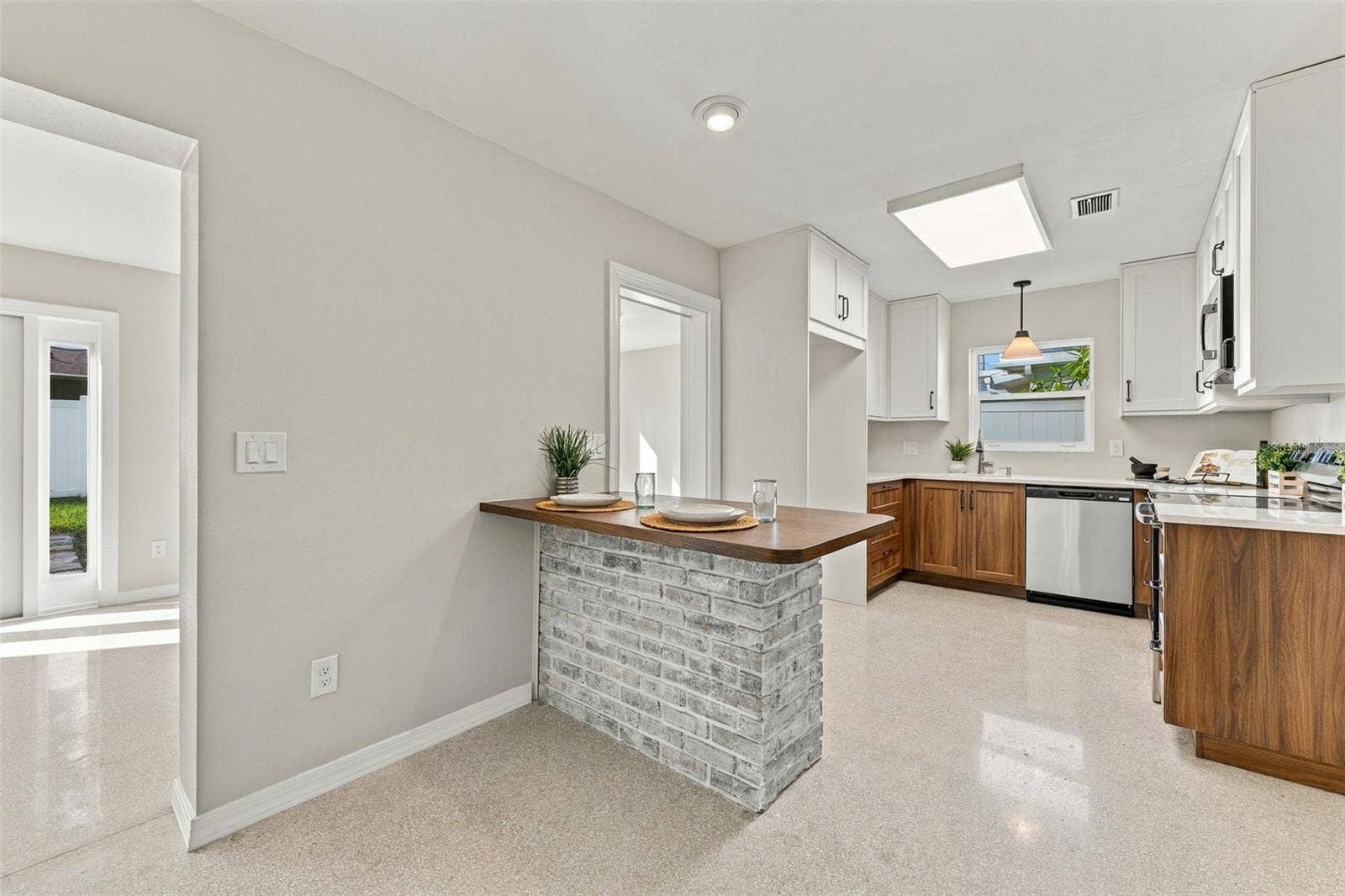 2116 W MINNEHAHA STREET, Tampa, FL 33604 2116 W MINNEHAHA STREET, Tampa, FL 33604