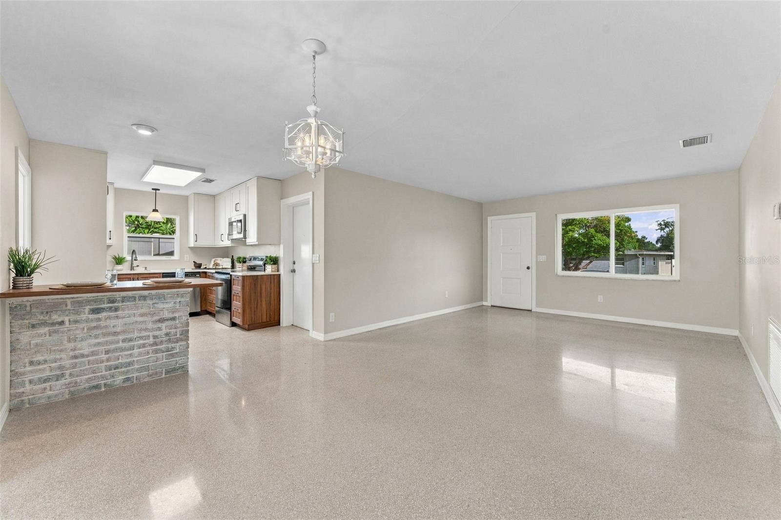 2116 W MINNEHAHA STREET, Tampa, FL 33604 2116 W MINNEHAHA STREET, Tampa, FL 33604