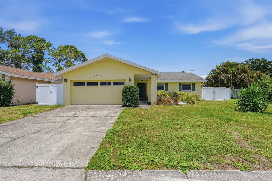 Property photo for 1634 DALE CIRCLE N, Dunedin, FL