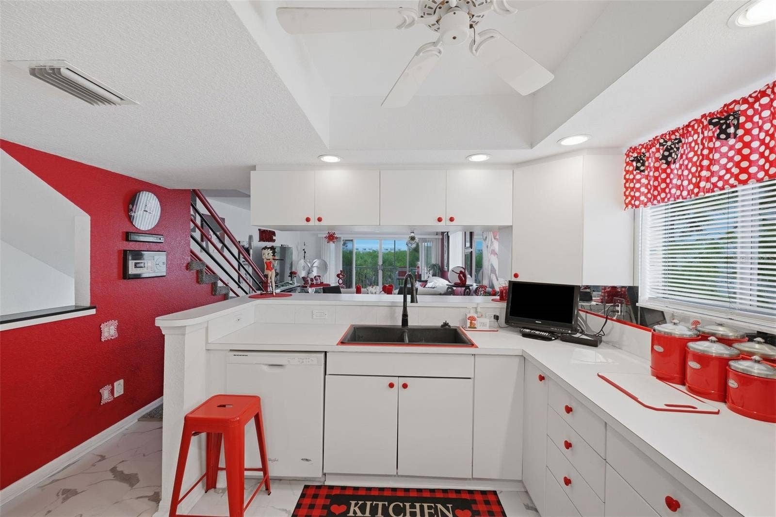 14761 SEMINOLE TRAIL, Seminole, FL 33776