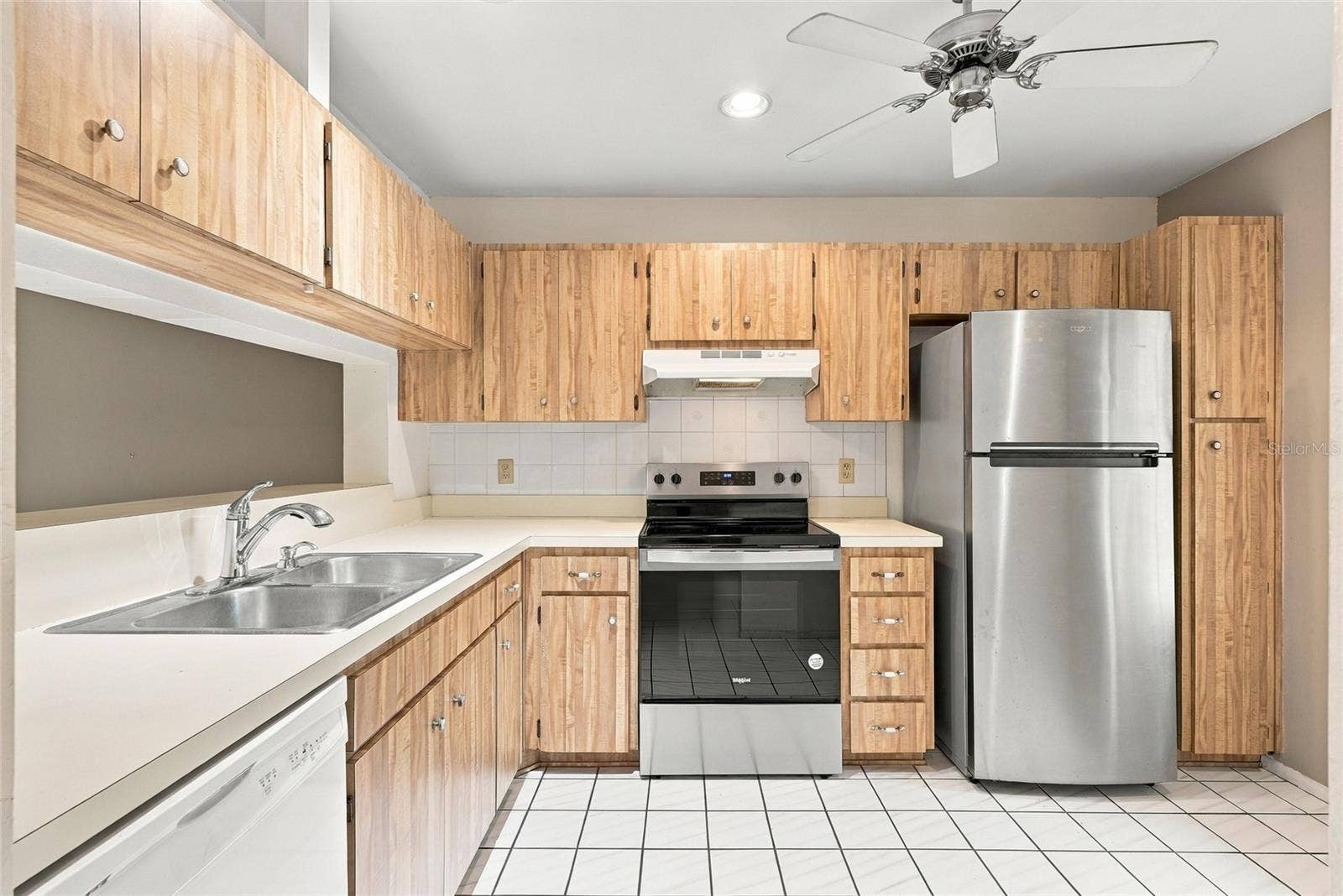 1111 THAYER STREET, #1111, Safety Harbor, FL 34695 Kitchen