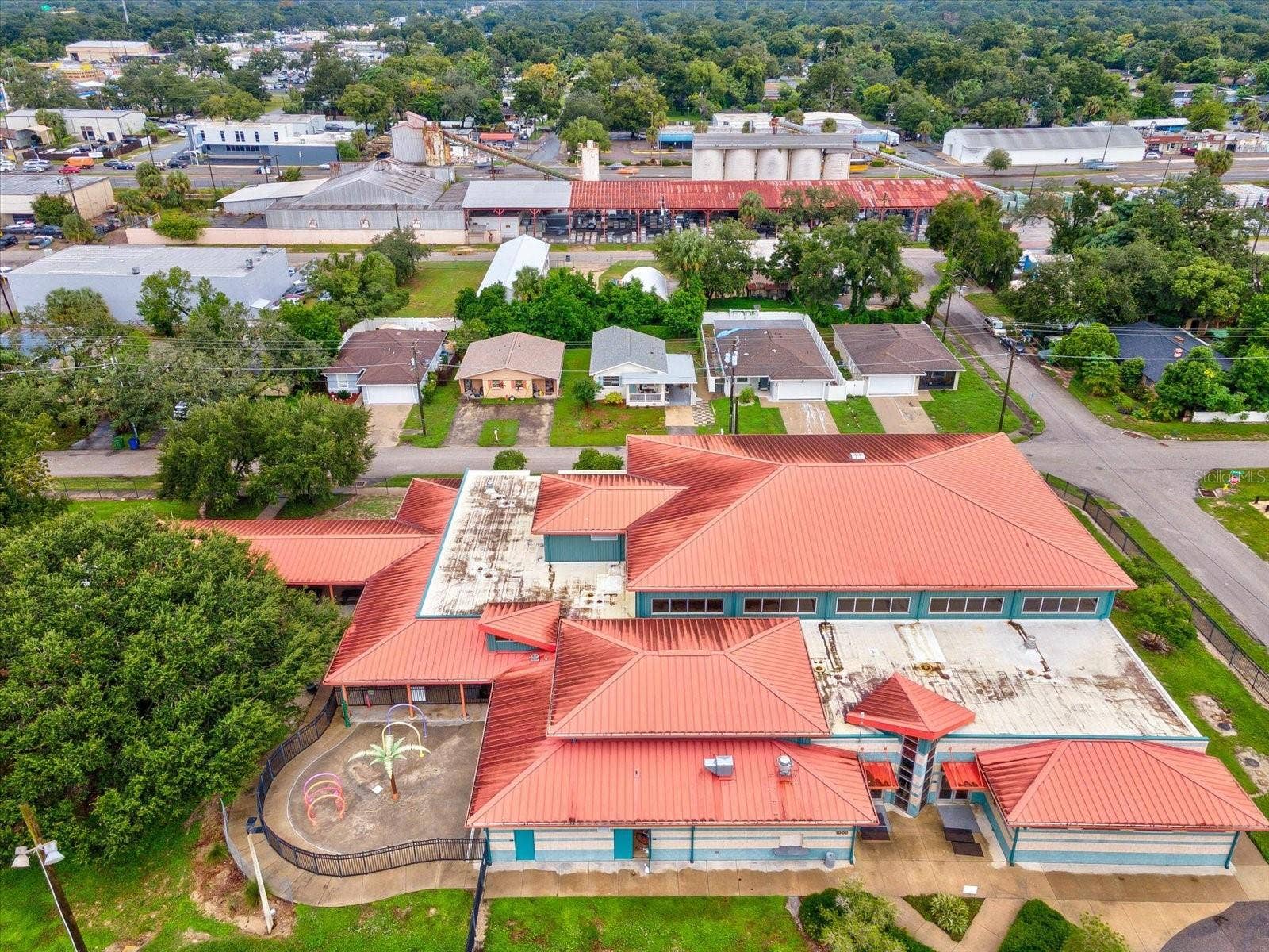 910 E ESKIMO AVENUE, Tampa, FL 33604 910 E ESKIMO AVENUE, Tampa, FL 33604