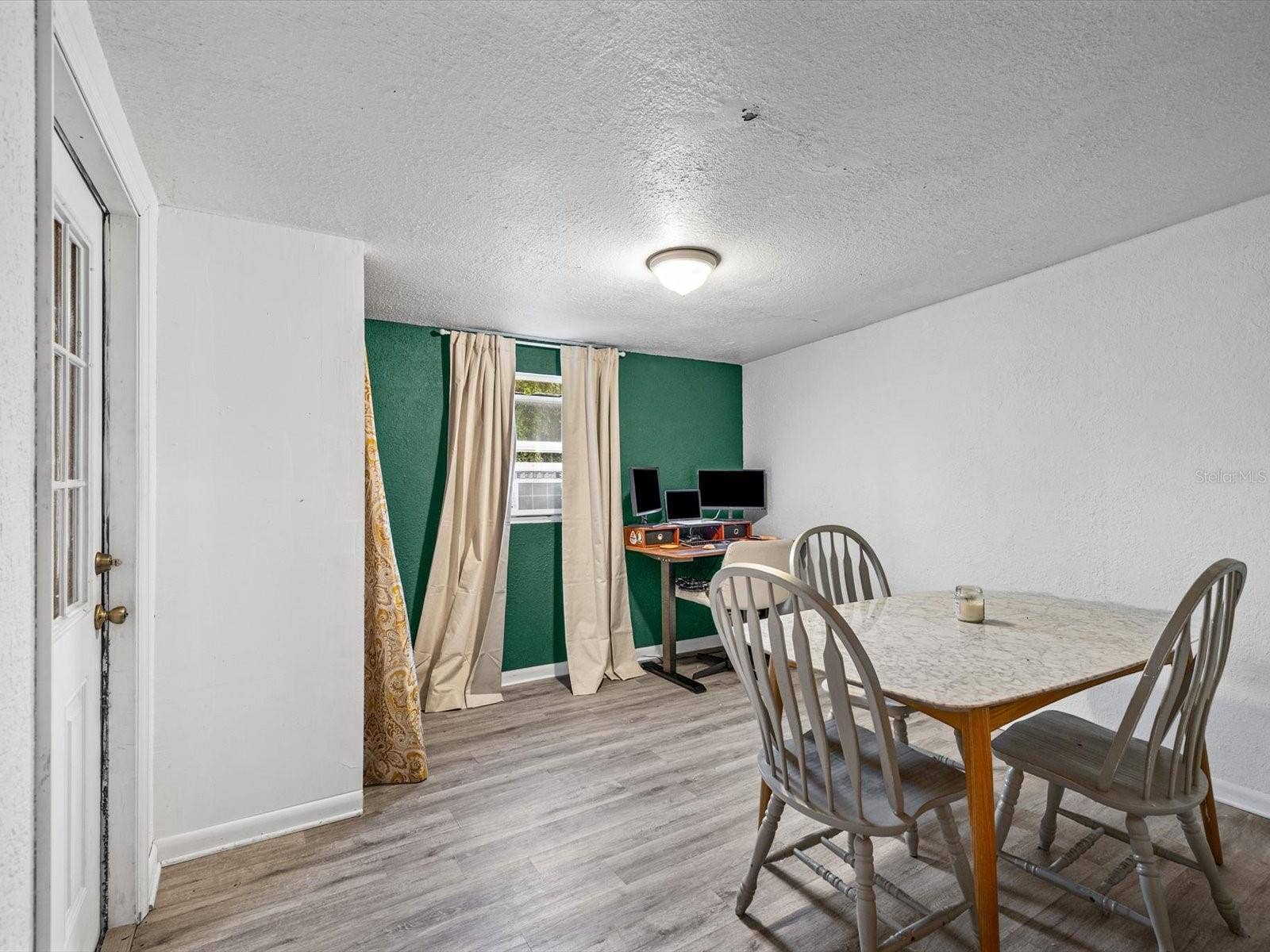910 E ESKIMO AVENUE, Tampa, FL 33604 910 E ESKIMO AVENUE, Tampa, FL 33604