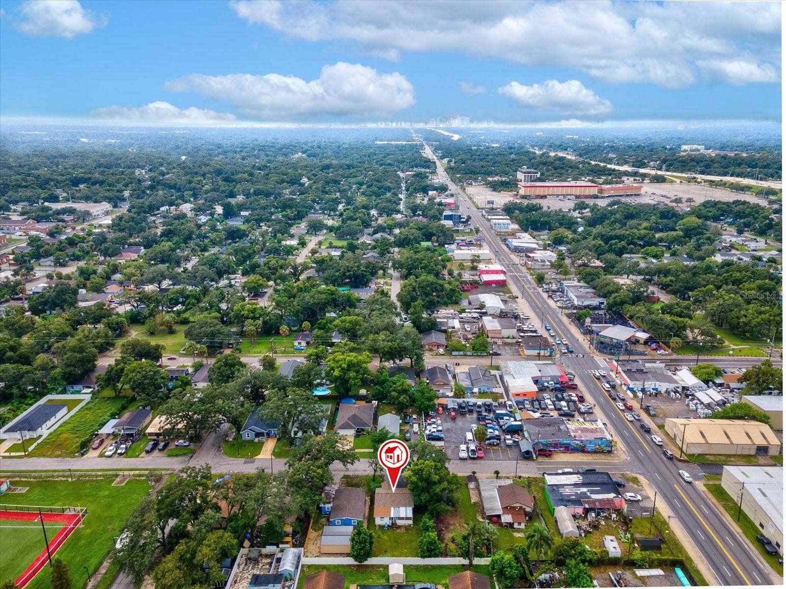 910 E ESKIMO AVENUE, Tampa, FL 33604 910 E ESKIMO AVENUE, Tampa, FL 33604