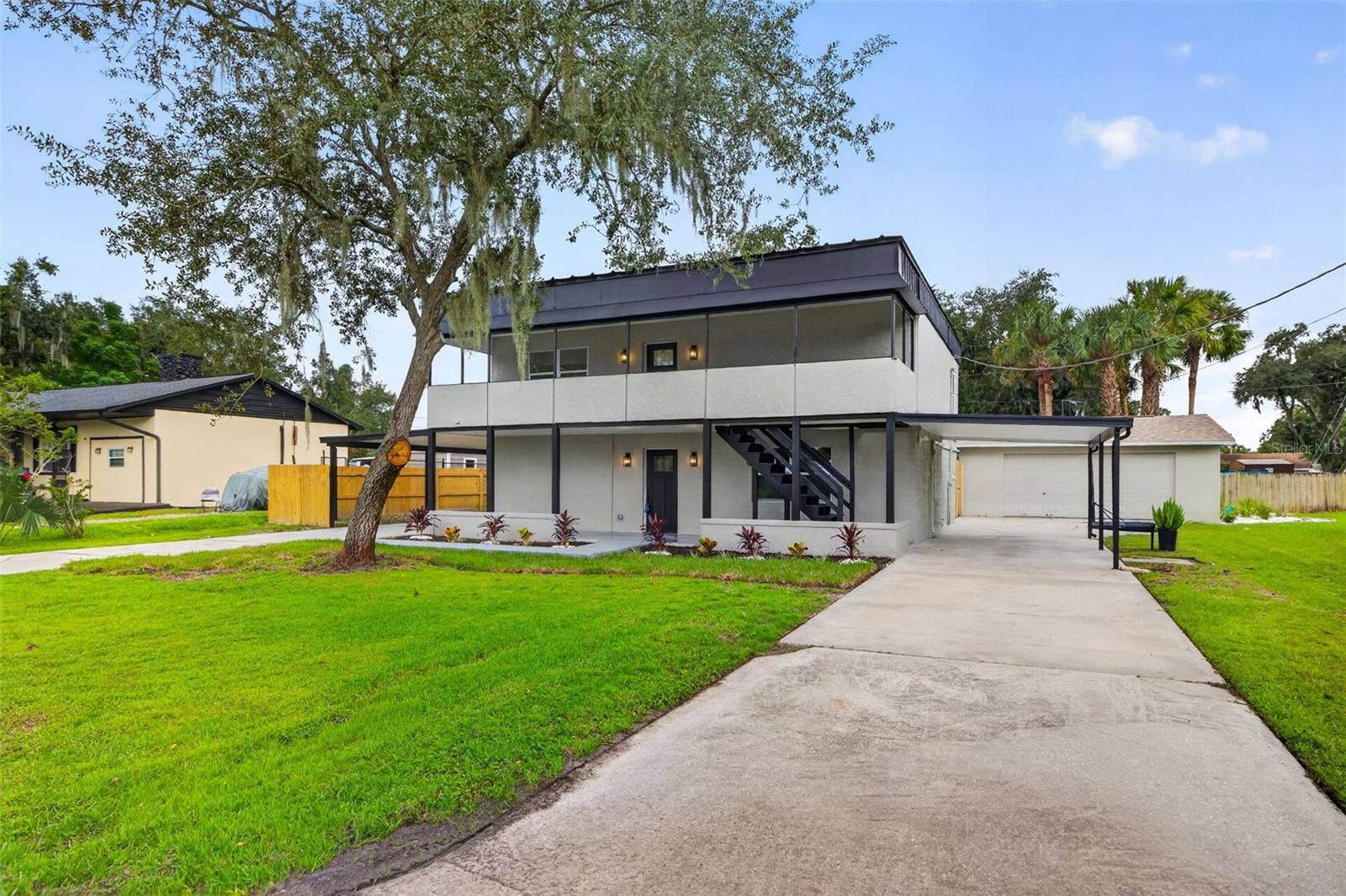 Exterior Front Driveway 2
