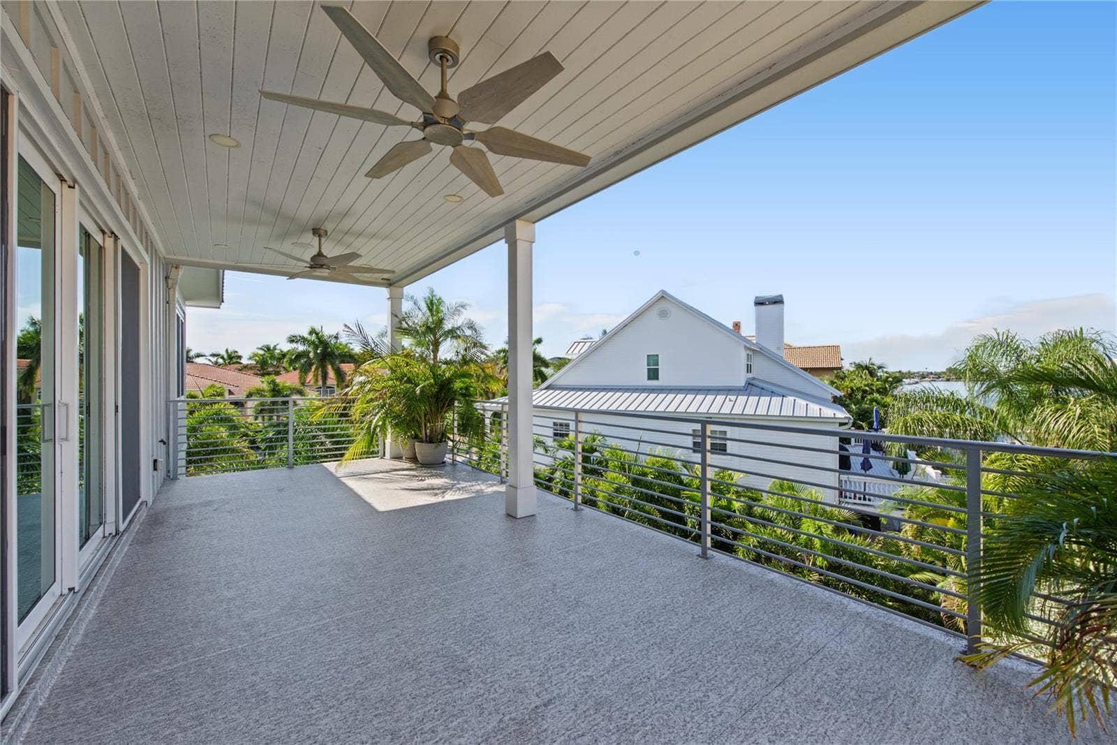 2813 KIPPS COLONY DRIVE S, Gulfport, FL 33707 2813 KIPPS COLONY DRIVE S, Gulfport, FL 33707