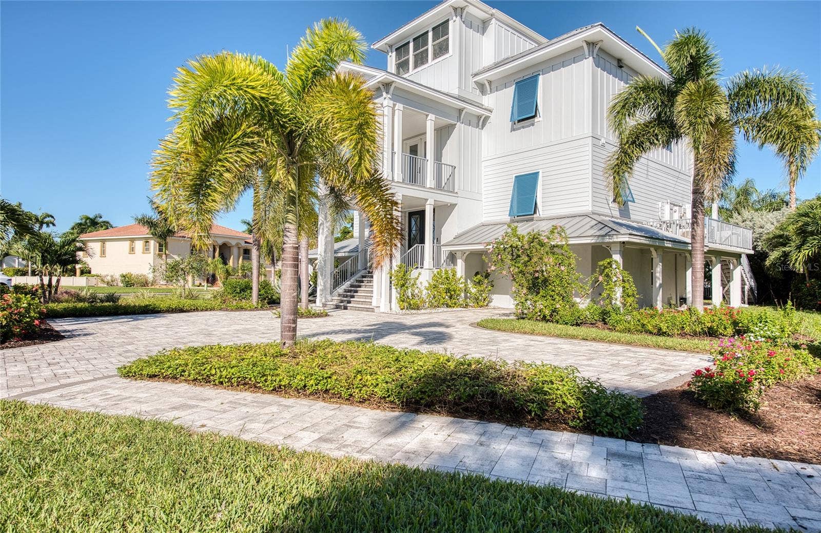 2813 KIPPS COLONY DRIVE S, Gulfport, FL 33707 2813 KIPPS COLONY DRIVE S, Gulfport, FL 33707