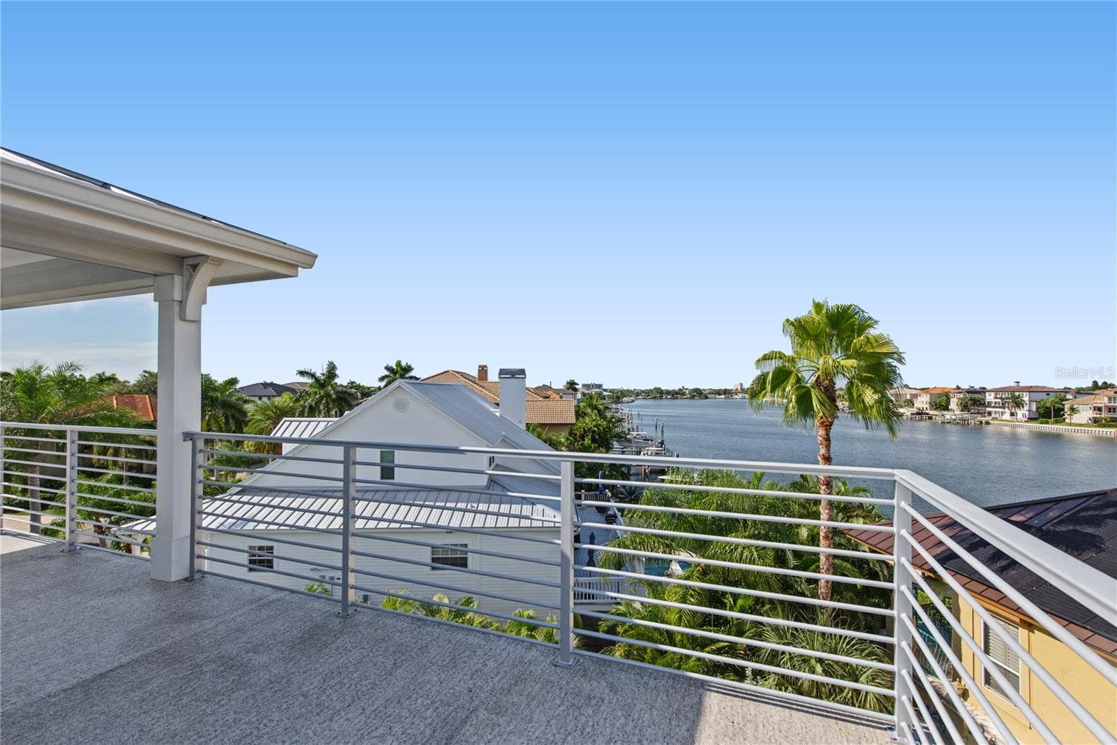 2813 KIPPS COLONY DRIVE S, Gulfport, FL 33707 2813 KIPPS COLONY DRIVE S, Gulfport, FL 33707