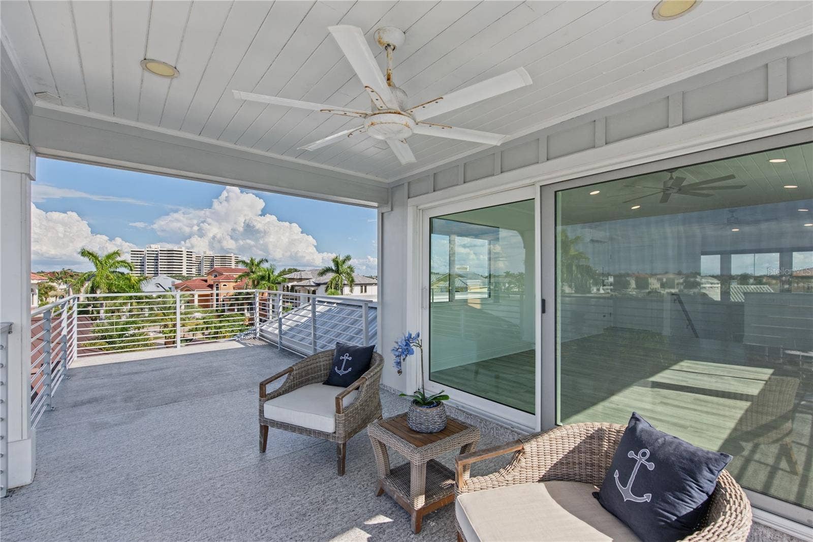 2813 KIPPS COLONY DRIVE S, Gulfport, FL 33707 2813 KIPPS COLONY DRIVE S, Gulfport, FL 33707