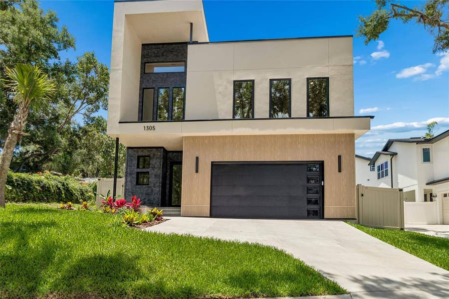 Property photo for 1305 HILTON PLACE, Tampa, FL