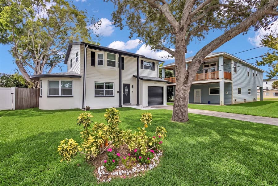 Property photo for 1810 MARYLAND AVENUE NE, St Petersburg, FL