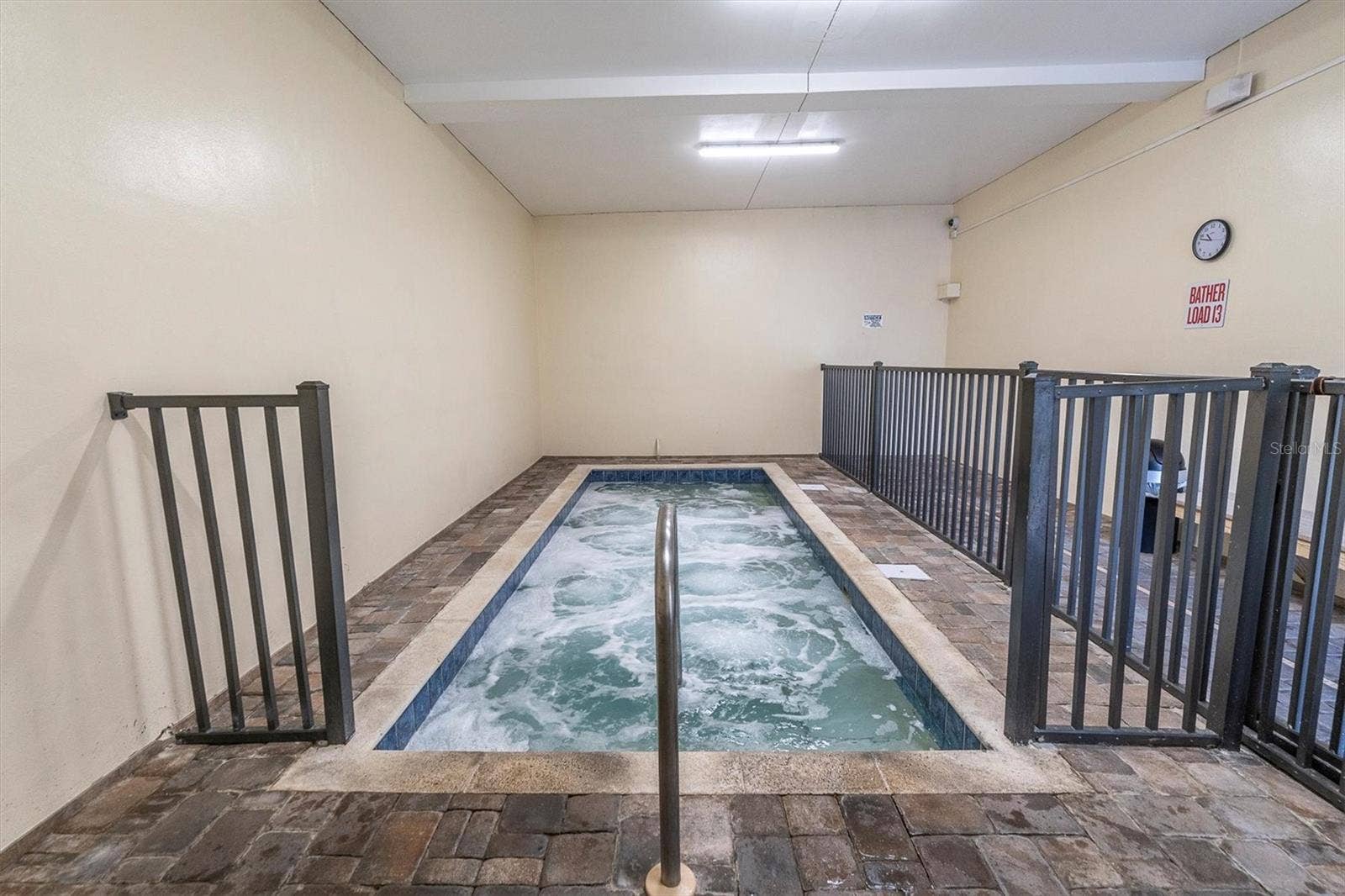 2221 SWEDISH DRIVE, #53, Clearwater, FL 33763 2221 SWEDISH DRIVE, #53, Clearwater, FL 33763