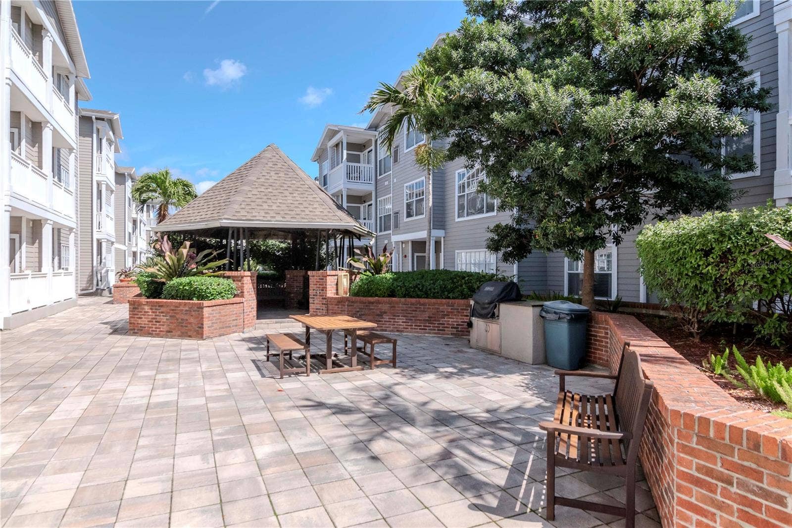 Community Grounds with Picnic Tables & Grills - Maintained by the HOA