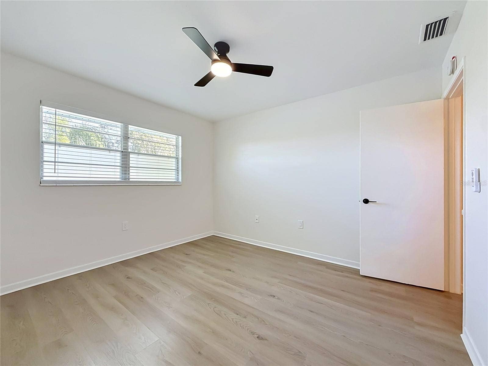 6100 21ST STREET N, #17, St Petersburg, FL 33714 6100 21ST STREET N, #17, St Petersburg, FL 33714