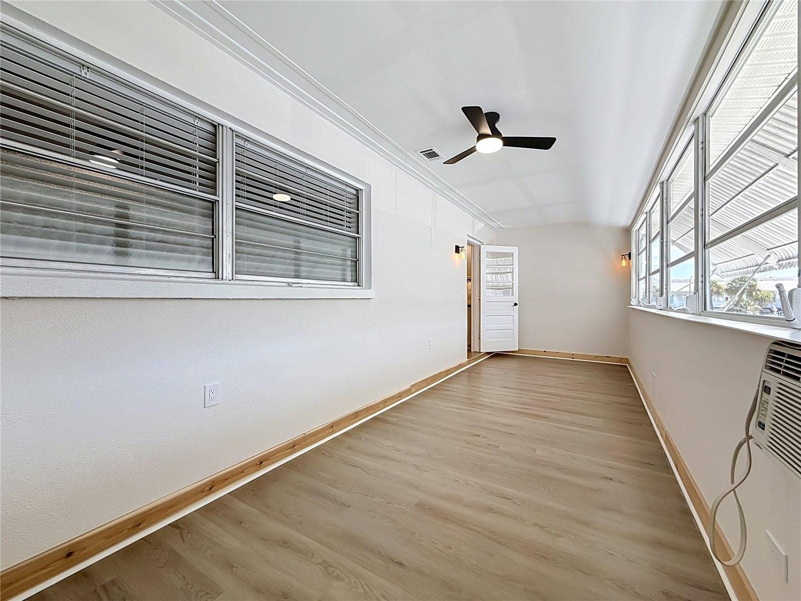 6100 21ST STREET N, #17, St Petersburg, FL 33714 6100 21ST STREET N, #17, St Petersburg, FL 33714