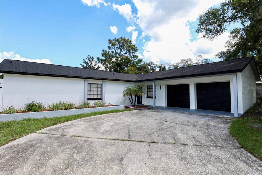 Property photo for 524 WYNNWOOD DRIVE, Brandon, FL