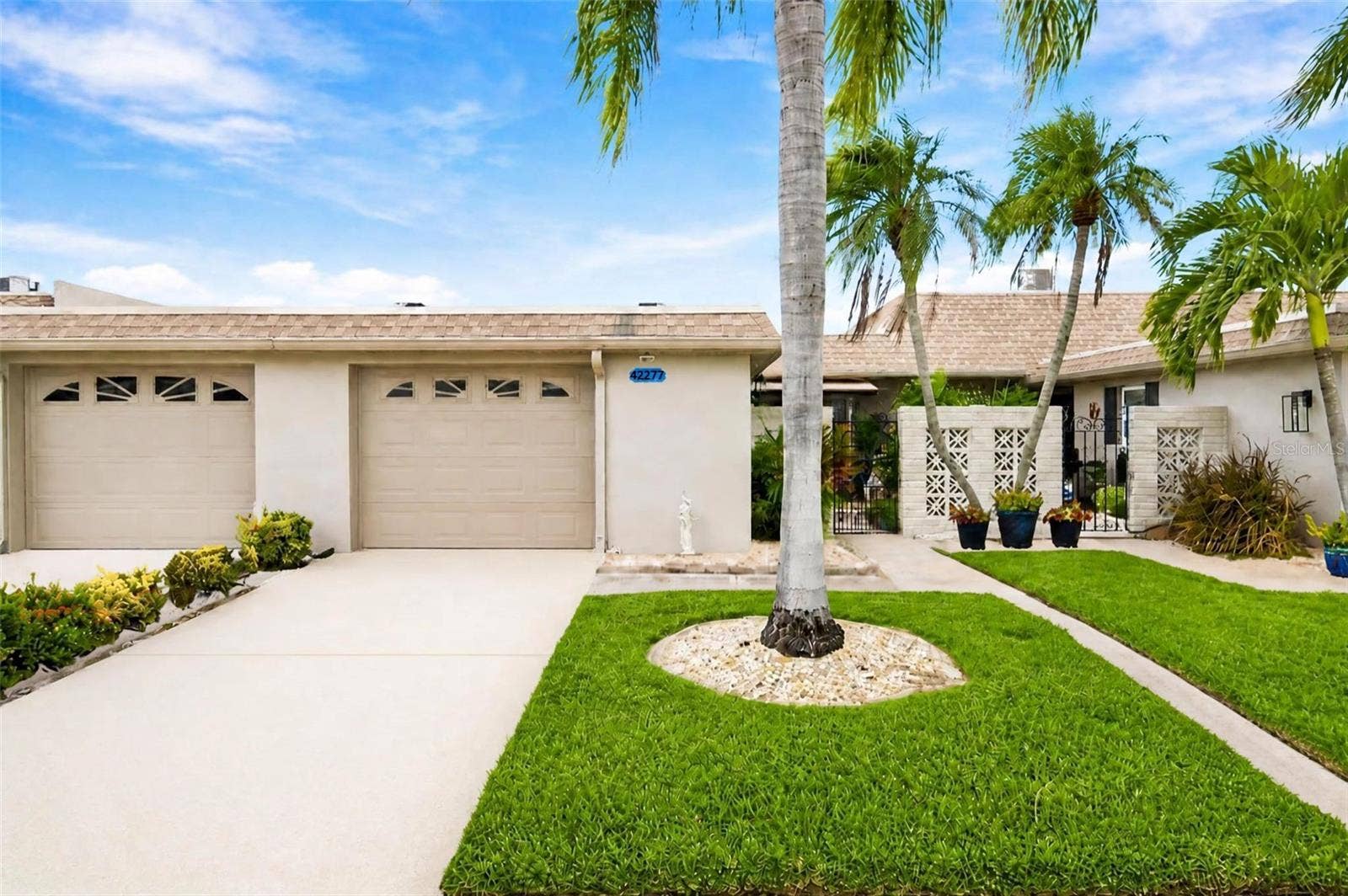427 BOCA CIEGA POINT BOULEVARD N, St Petersburg, FL 33708 Welcome to 427 Boca Ciega Point Blvd N!